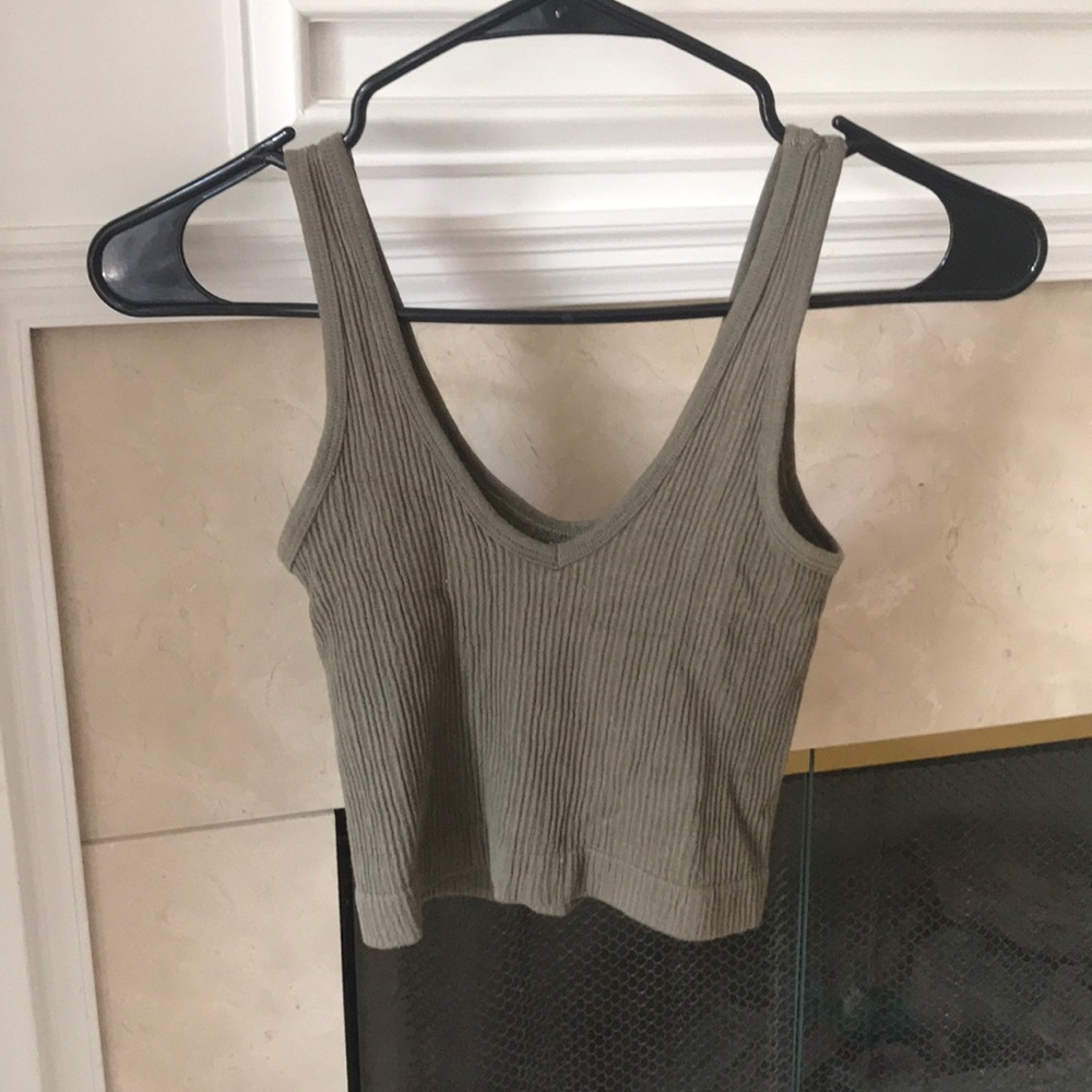 Urban Outfitters crop top